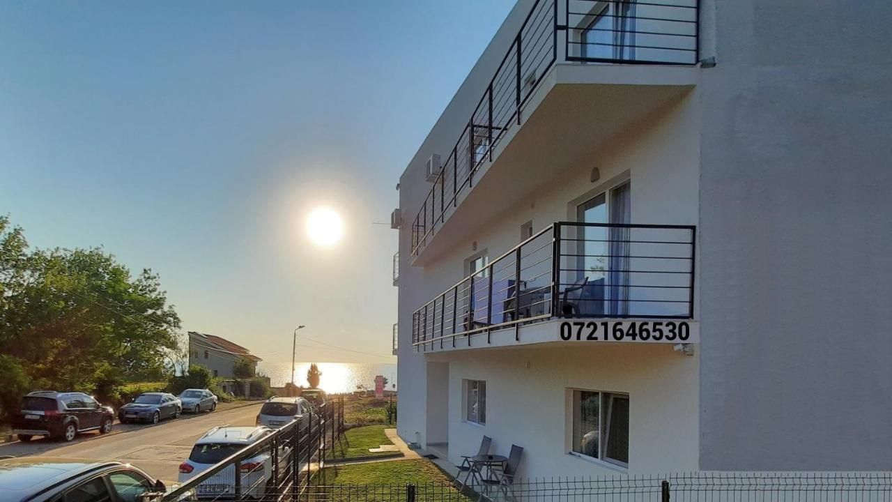 Tropicana Gazde/Camere de închiriat *