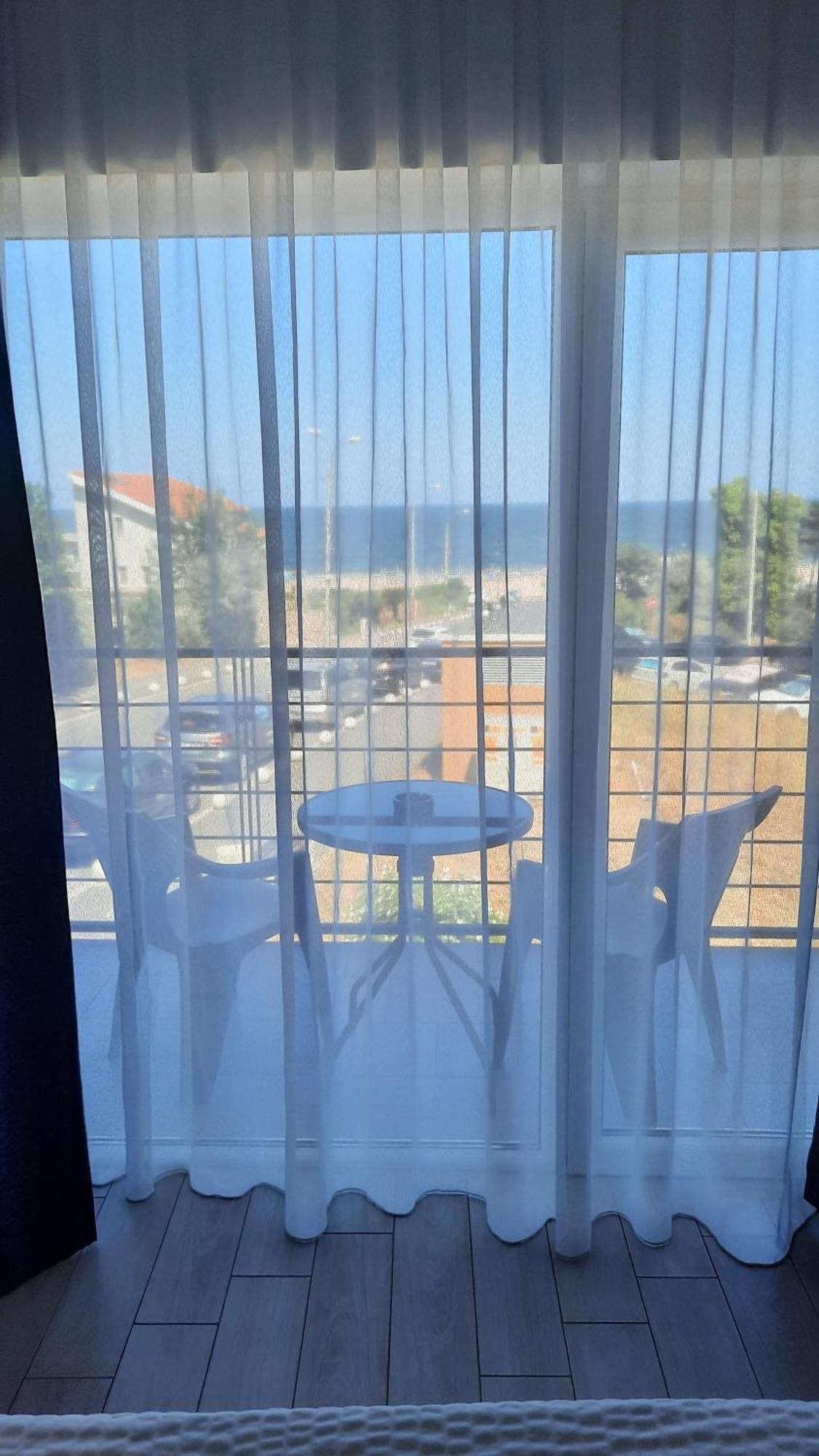 Tropicana Gazde/Camere de închiriat Eforie Sud (Constanta)